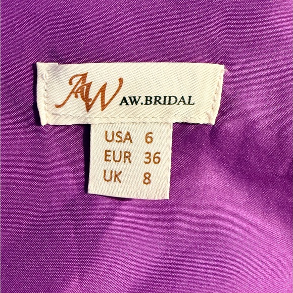 Chic Ruffled High-Low Dress - Picture 6 of 6